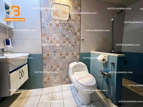 سرویس بهداشتی و حمام