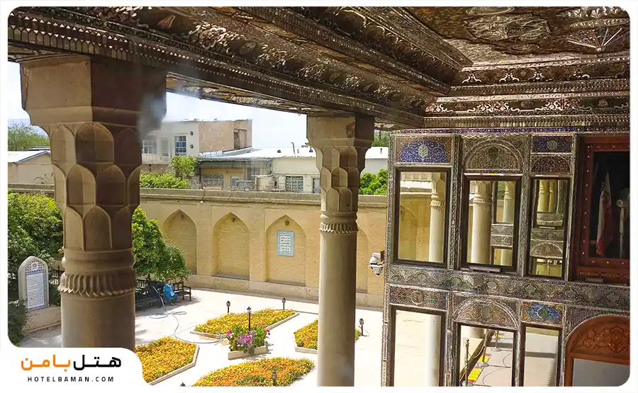 عکس فضای حیاط باغ نارنجستان شیراز