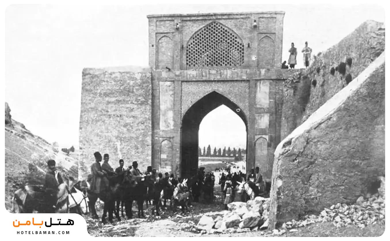 تصویر تاریخچه دروازه قرآن شیراز