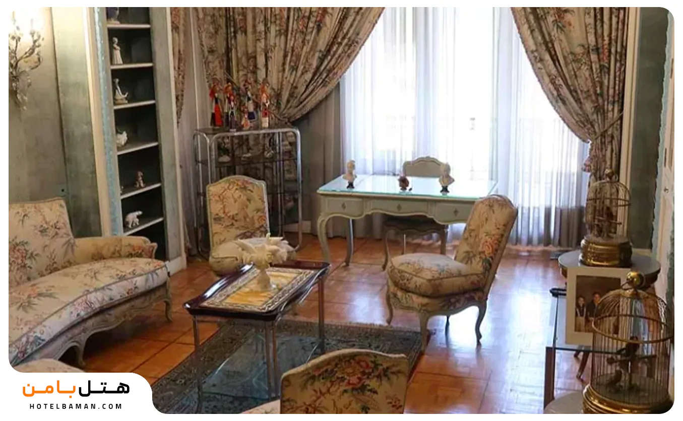 اتاق مطالعه فرحناز کاخ نیاوران تهران