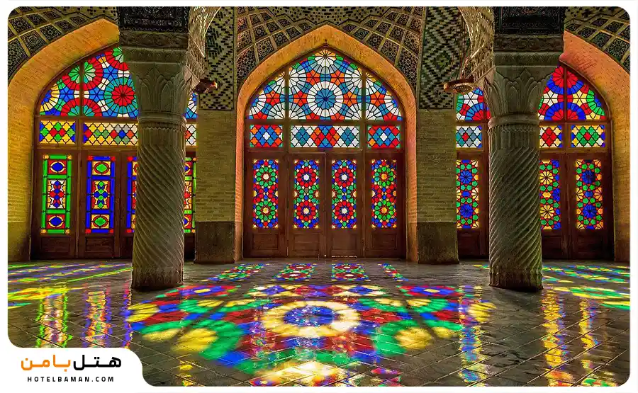 شیشه های رنگی مسجد نصیرالملک شیراز