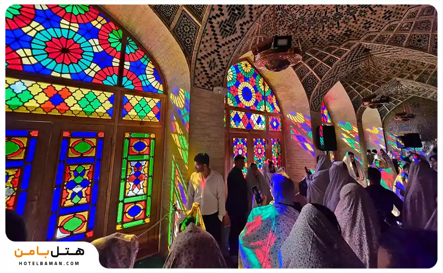 بازدید گردشگران از مسجد نصیرالملک شیراز