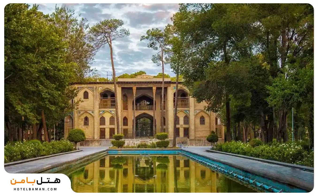 کاخ هشت بهشت اصفهان