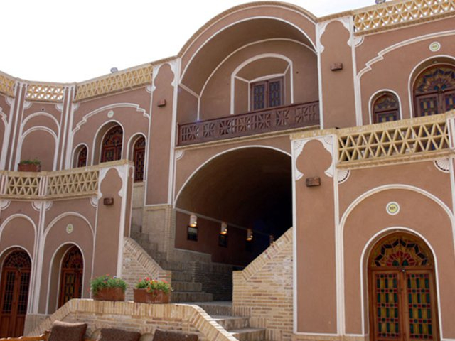 هتل کاروانسرای مشیر یزد
