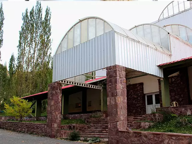 هتل گاجره دیزین