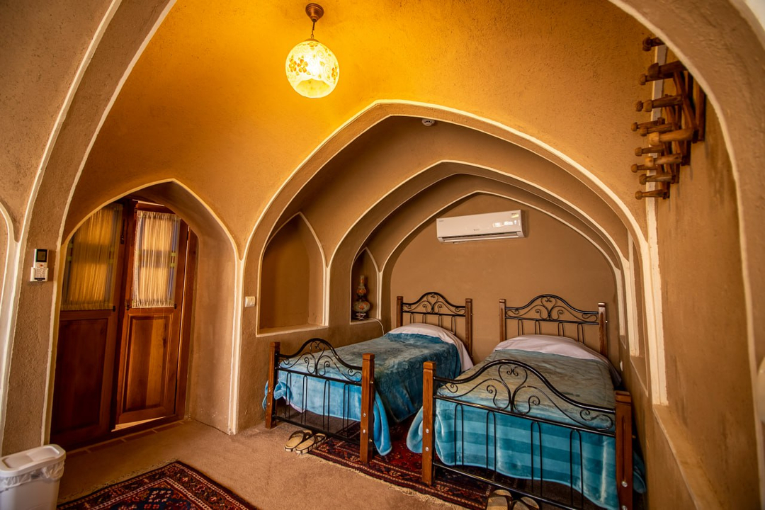 اقامتگاه سنتی احسان کاشان