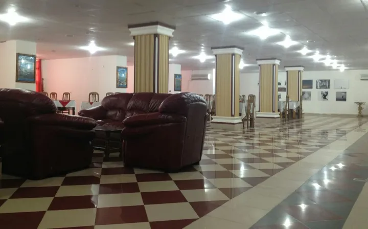 هتل دیپلمات بندر لنگه