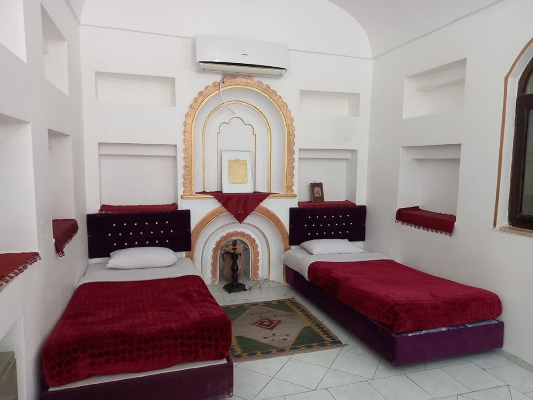 هتل ارگ تاریخی گوگد گلپایگان