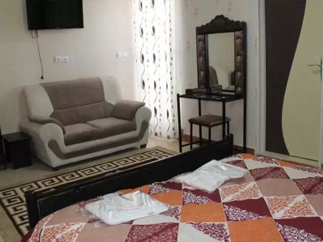 هتل هالیس بروجرد