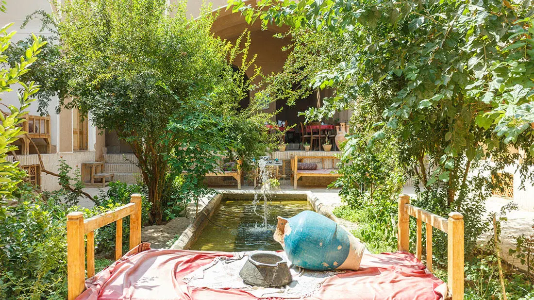 اقامتگاه بومگردی شعرباف یزد