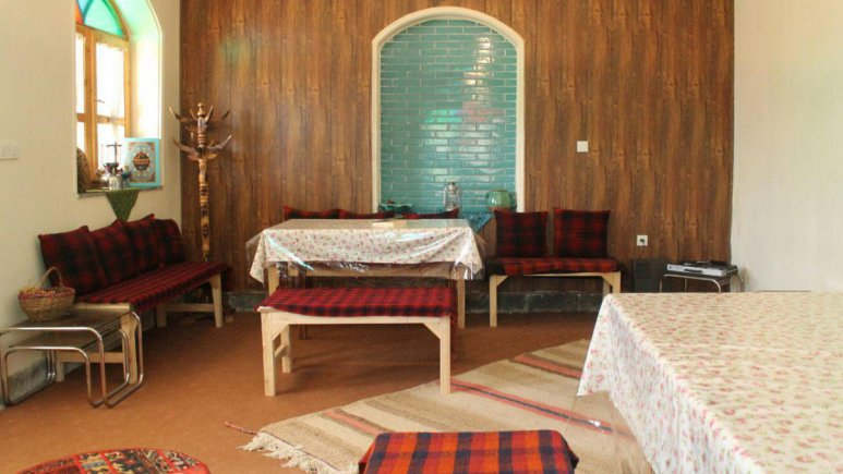 اقامتگاه بومگردی ورکانه همدان