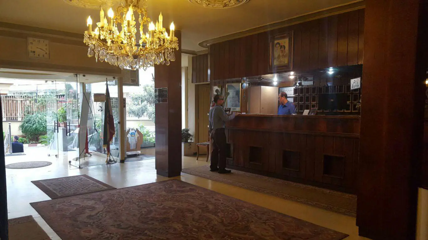 هتل اردیبهشت رشت