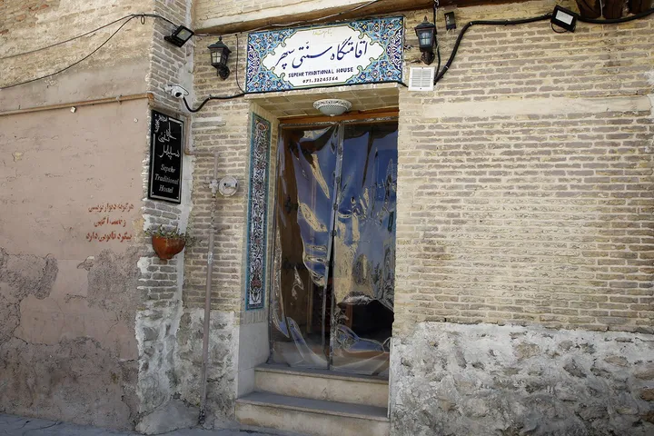 اقامتگاه سنتی سپهر شیراز