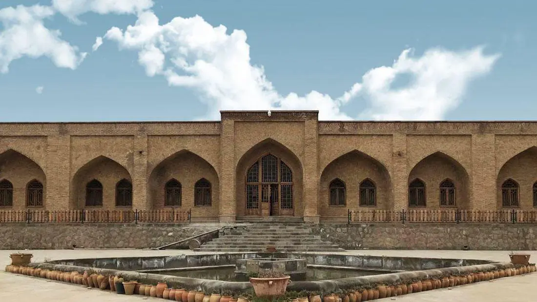 مجتمع اقامتی کاروانسرای یام مرند