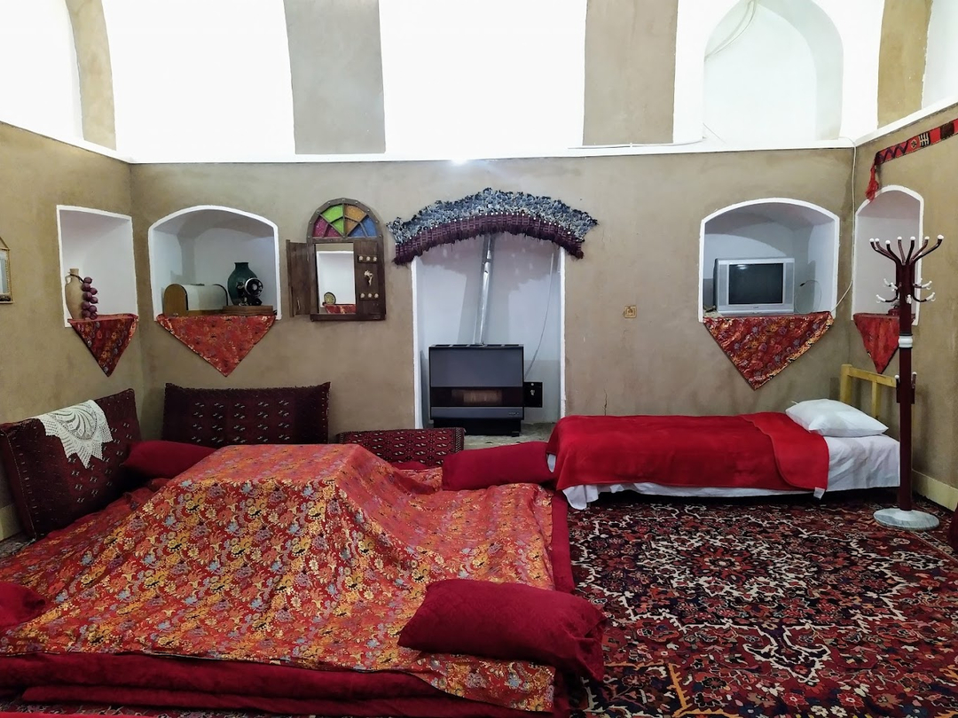 هتل خالو میرزا اردکان