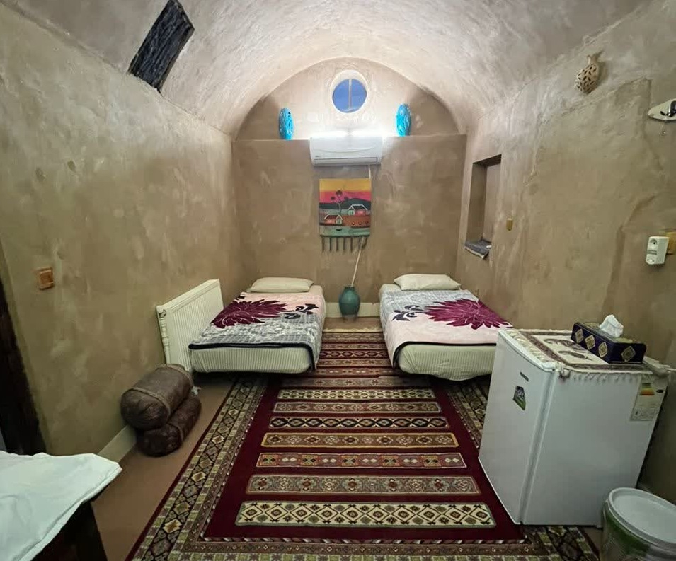 اقامتگاه سنتی انار اردکان