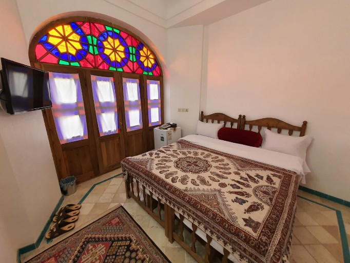 اقامتگاه سنتی اطلسی کاشان