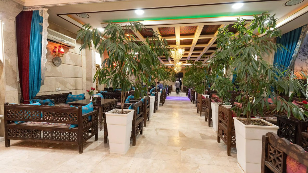 هتل بغدادی تاکستان