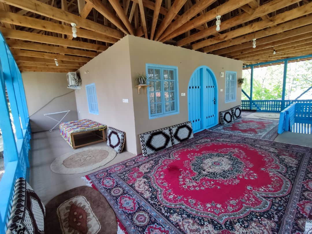 اقامتگاه بومگردی تلارخانه بردبار رشت