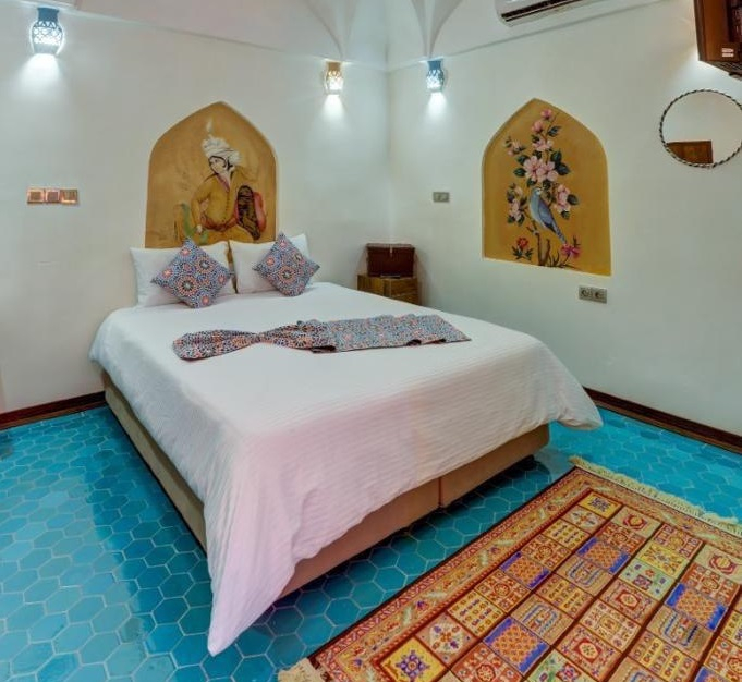 بوتیک سنتی عمارت مالمیر یزد