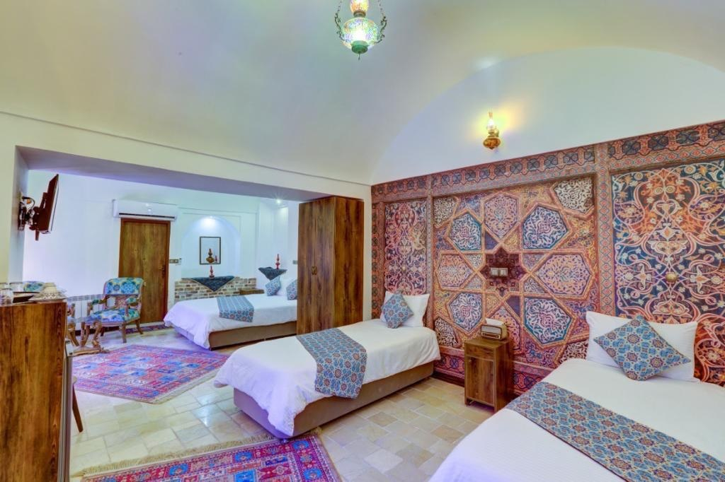بوتیک سنتی عمارت مالمیر یزد