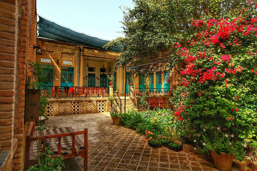 اقامتگاه سنتی عمارت پدری شوشتر