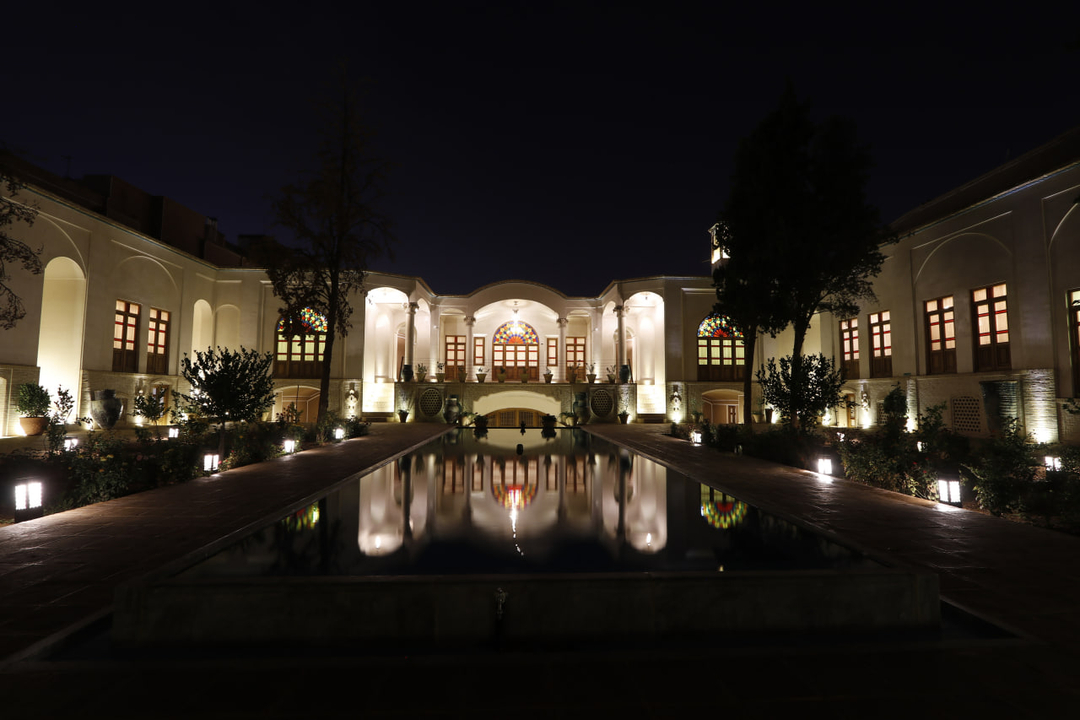 اقامتگاه سنتی عمارت ماندگار کاشان
