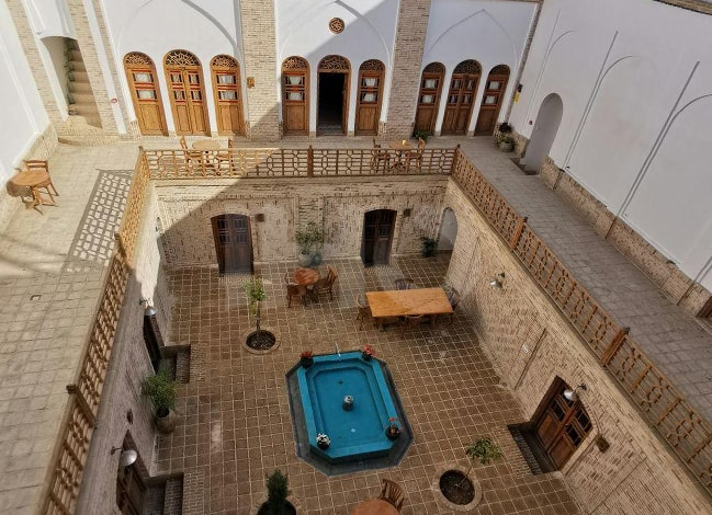اقامتگاه سنتی سنگ پلوی کاشان
