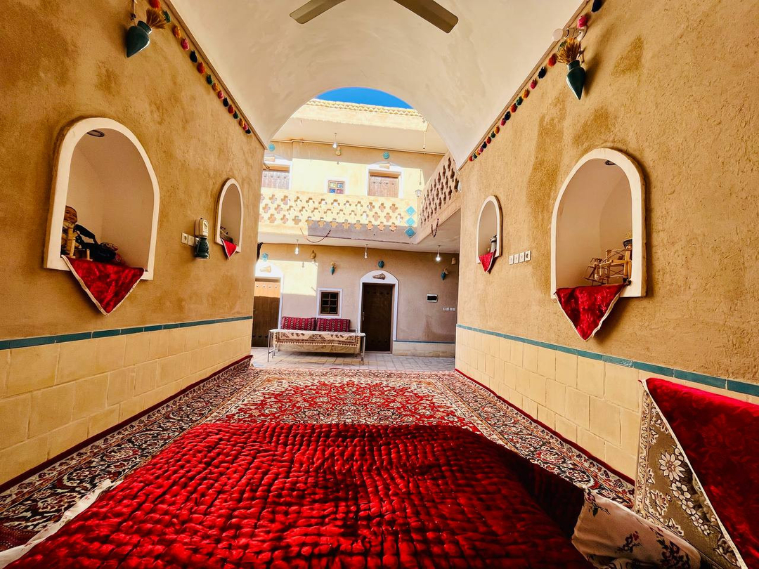 اقامتگاه بومگردی راوی خور و بیابانک