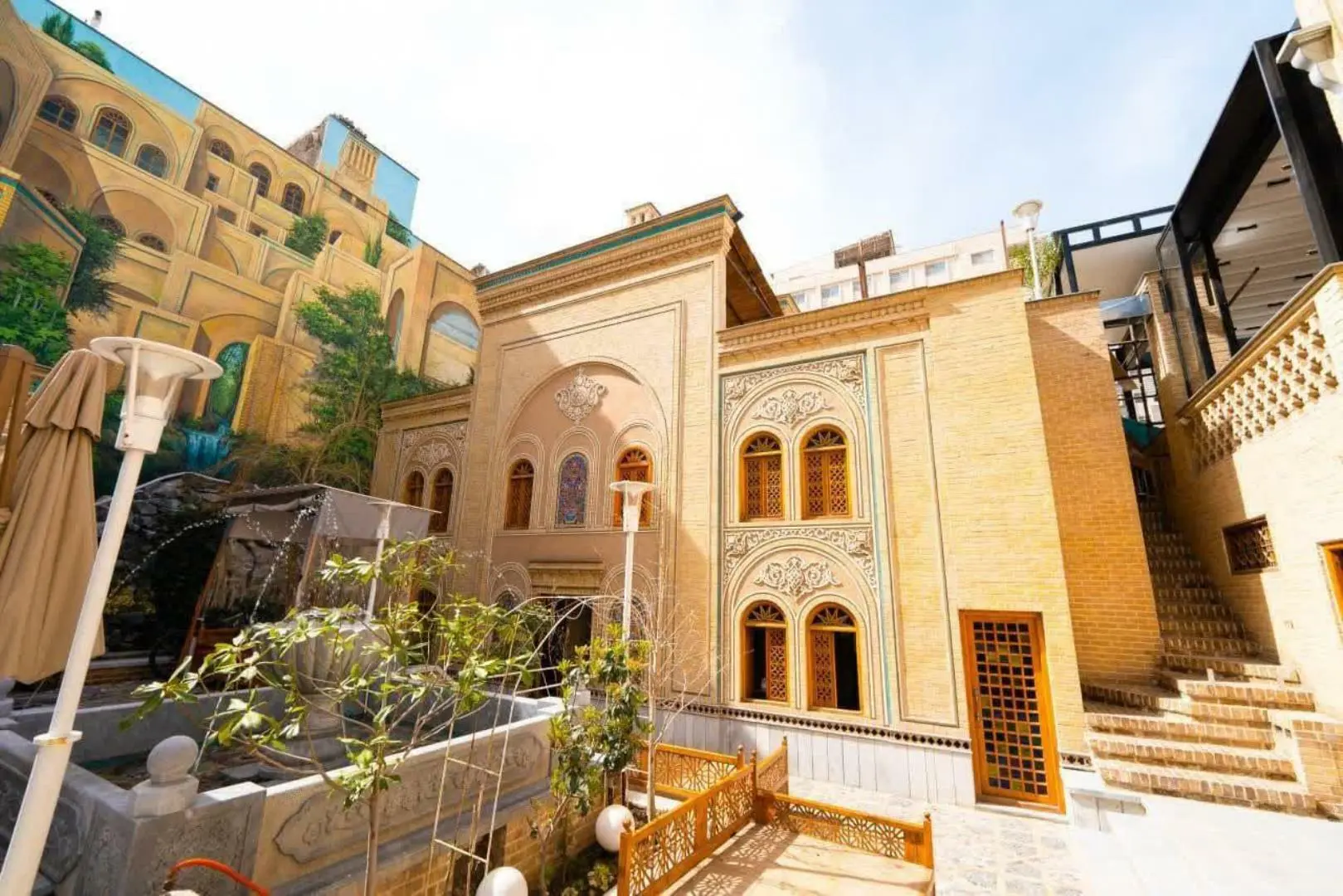 اقامتگاه سنتی آب میرزا مشهد