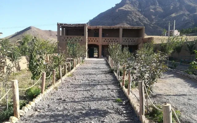 اقامتگاه بومگردی بابا اکبر تربت‌جام