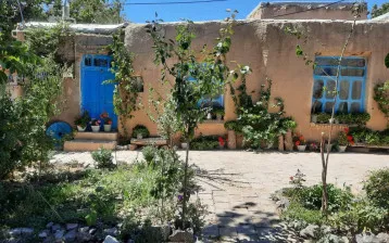 اقامتگاه سنتی حاج عمو فریمان