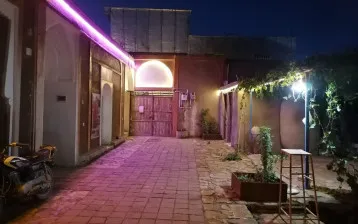 اقامتگاه سنتی یلدا داورزن