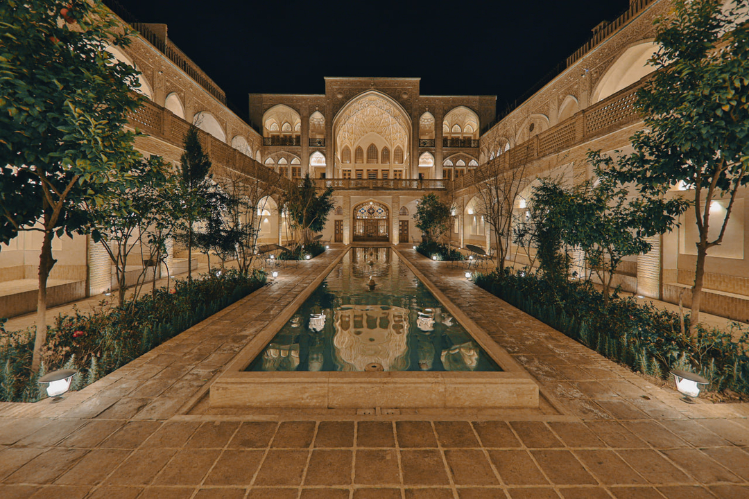 اقامتگاه سنتی عمارت بالابان کاشان