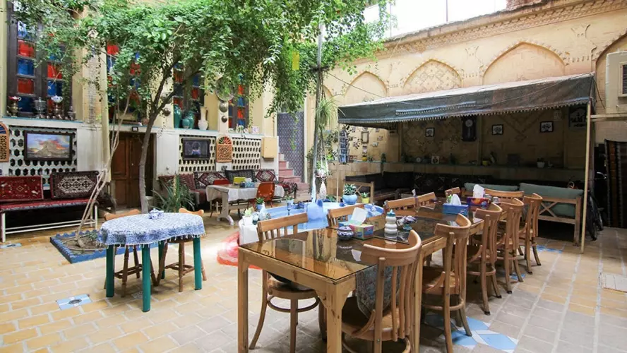 اقامتگاه سنتی عمارت جمشیدیه شیراز