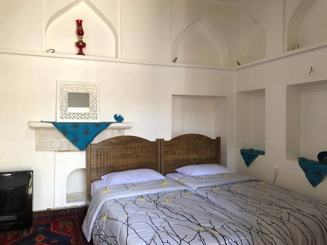 اقامتگاه سنتی عمارت اجلال تفرش