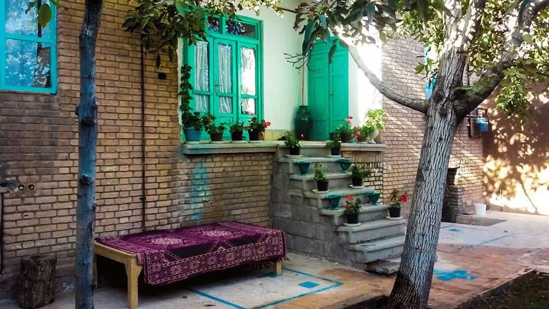 اقامتگاه بومگردی خانه جواهری بوئین میاندشت خوانسار