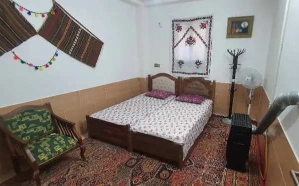 خانه مسافر ادیب زاده (خانه طبیعت) بسطام