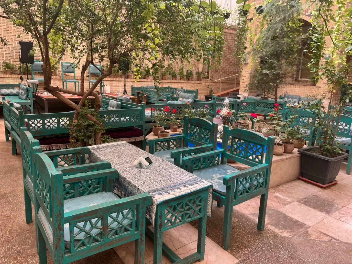 اقامتگاه سنتی کیخسرو کرمان