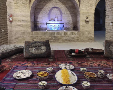 اقامتگاه بومگردی سرای ارغوانی طبس