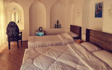 اقامتگاه سنتی عمارت صوفی راز شیراز