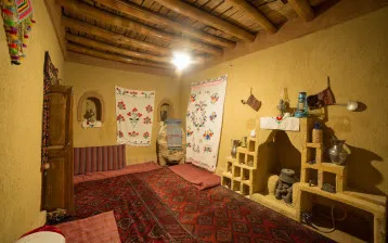 اقامتگاه بومگردی وارگه امیدیه اسفراین