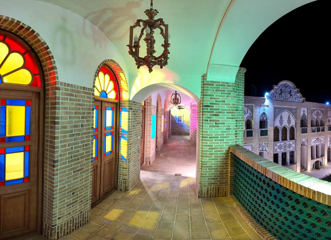 اقامتگاه سنتی پرشیا کاشان