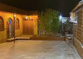 اقامتگاه بومگردی کلبه مادر جان کازرون