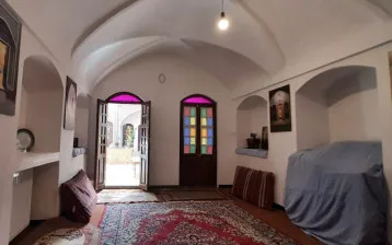 اقامتگاه بومگردی رویای کویر سرخه