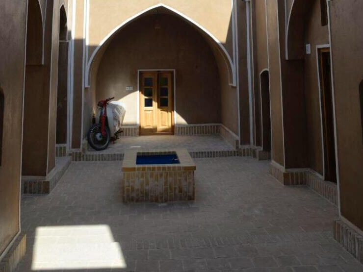 اقامتگاه بومگردی عمارت شاطر اردکان