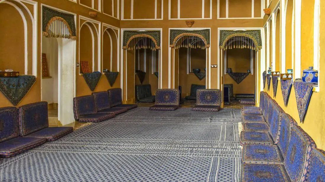 هتل سنتی گلشن میبد