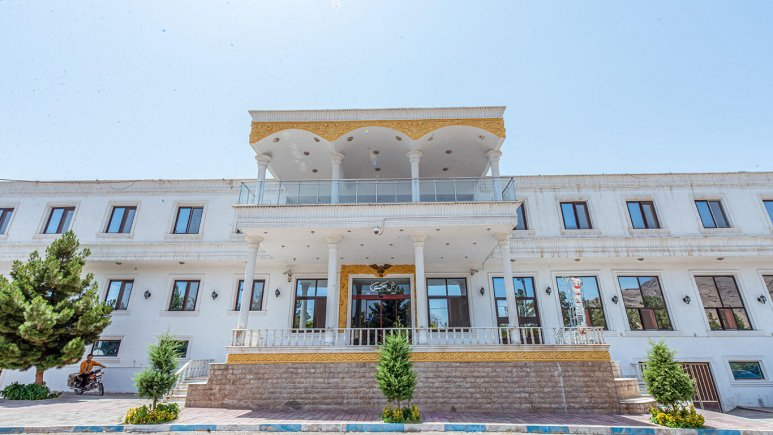 هتل گلستان قمصر کاشان