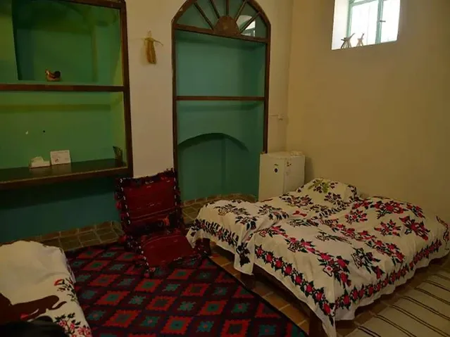 اقامتگاه بومگردی خانه عروسک کاشان