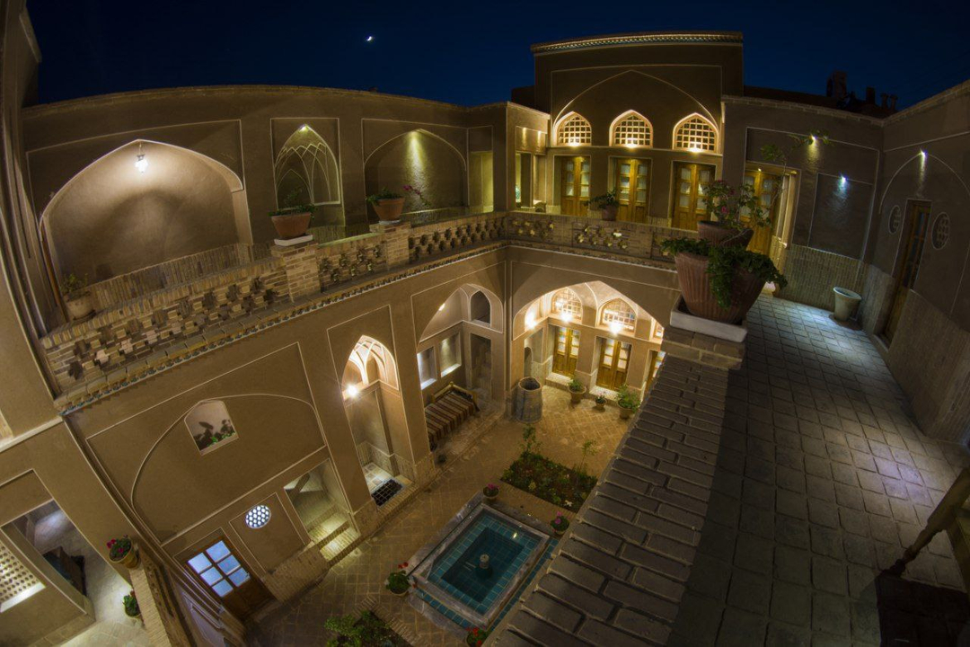 اقامتگاه سنتی سروا کاشان